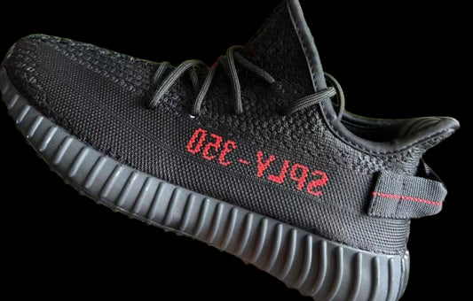Yeezy 350 Bred